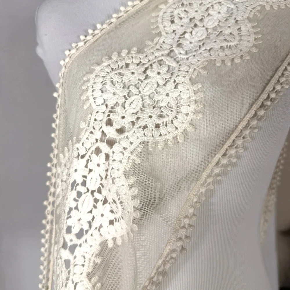 Retro Cream Floral Crochet Lace Mesh Skinny Scarf Scalloped Trim Romantic Shawl
